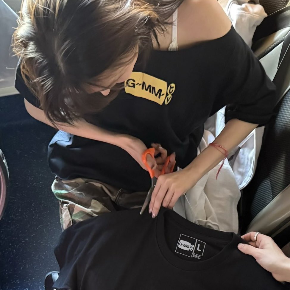 heyiammuay's tweet photo. พี่ยูดิบแบบไม่ต้องปรุงหนูก็รัก 🧎🏻‍♀️

#GMMTVOuting2026 #jingjingyu https://t.co/kMAwBwoWks