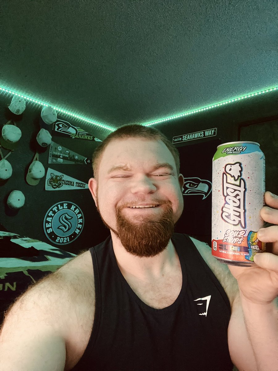 BigBryTV's tweet photo. CHAT y’all know I don’t play about my love for 👻 and I have to tell ya’ll to f you’ve never tried sour strips this one’s a QUADRUPLE up on it’s absolutely GAME CHANGING It’s without a doubt a top 5 to say the least a MUST TRY! https://t.co/pyPRKtyNuN