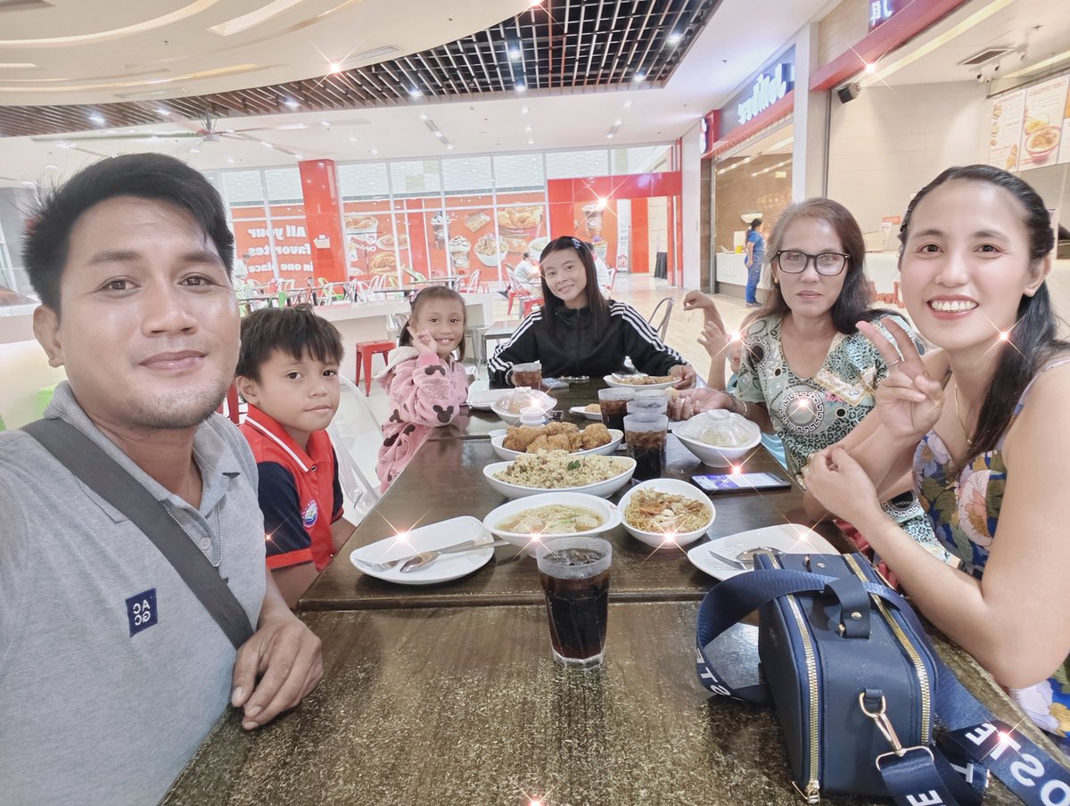 kernnely28's tweet photo. Advance Happy Father's Day! 👴👨🦸‍♂️🌹
@chowking_ph
#ChowlebratePapasDay https://t.co/dNGceGvi18