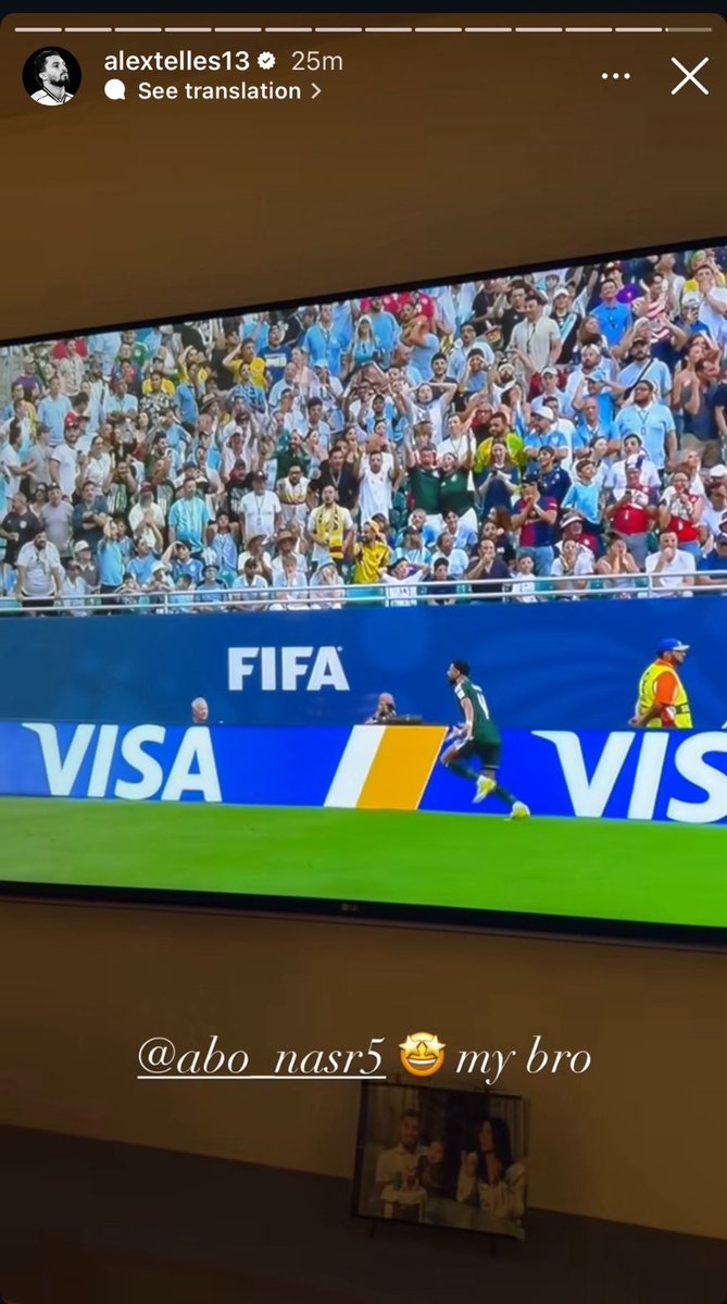 Nawaf_STATS's tweet photo. 🚨🚨🚨🚨🚨

اليكس تيليس لاعب النصر السابق يدعم عبدالاله العمري عبر ( lG ) بعد هدفه امام الارغواي 💚💚💚💚💚 https://t.co/mJbRbpwloN