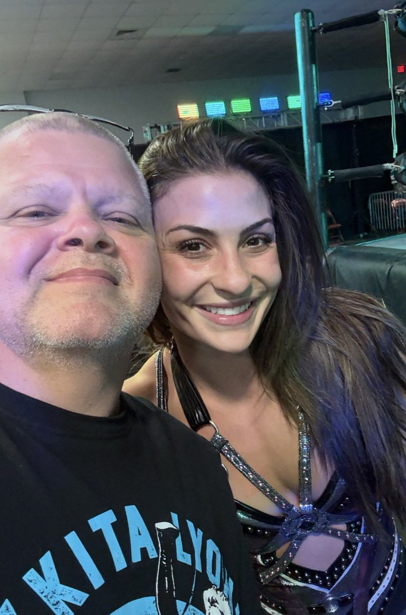 chrisstepp88's tweet photo. @kendalgreywwe  Wishing You the Happiest of Birthdays!!! https://t.co/riqWZ7WDOQ