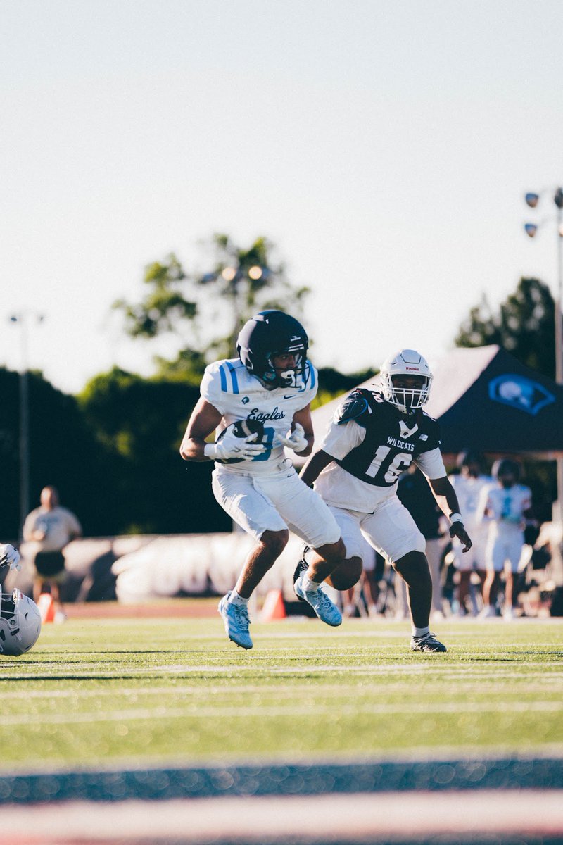 tobymartin999's tweet photo. JUNE 15th!!!

Contacts in Bio

5’10 | 175lbs | WR @NCCEaglesFb 

https://t.co/s4aPBjm00V

@DbCoachJulian @PJHughes48 @NCCEaglesFb https://t.co/DGQZARMqcc