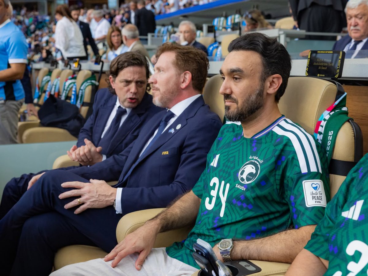 mosgovsa's tweet photo. من ملعب ميامي في أمريكا.. سمو وزير الرياضة @AbdulazizTF يشهد أولى مواجهات الأخضر في كأس العالم 2026 أمام الأوروغواي 🦅 https://t.co/htW7lDT6gA