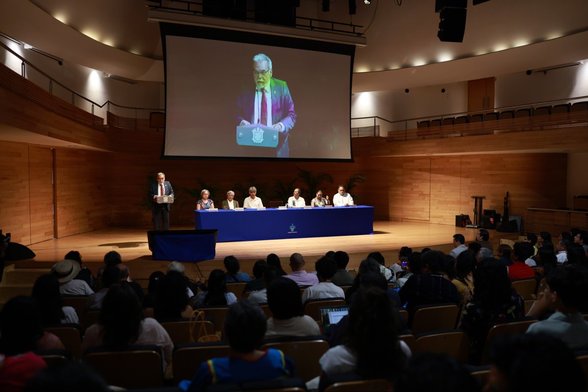 UVeracruzanaMx's tweet photo. #LoLeíEnUniverso
Al inaugurar el XIV Congreso Mexicano de Etnobiología, el rector Martín Aguilar Sánchez destacó que esta disciplina vincula ciencia y saberes comunitarios para afrontar desafíos ambientales.
Nota: https://t.co/zE8SPGvOCv https://t.co/KsVnraOH5L