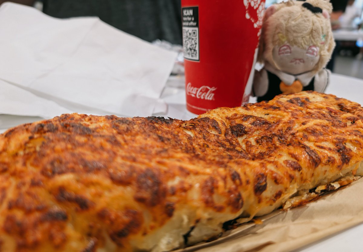 Trashman130's tweet photo. Costco Chicken Bake - $3.99

#eikatsu https://t.co/2D2GaxPpii