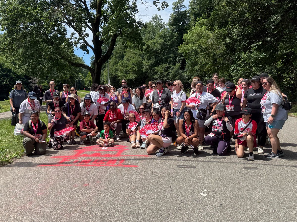 runBTS_5k's tweet photo. Yesterday was the 4th annual Run BTS 5k in NYC! We had a beautiful day and a crowd to match. Thank you to everyone who participated and all of our incredible volunteers!!! This event only works because of all of you! 💜🪭 Happy FESTA, and happy birthday @bts_bighit! https://t.co/qpWeMJT5Ak