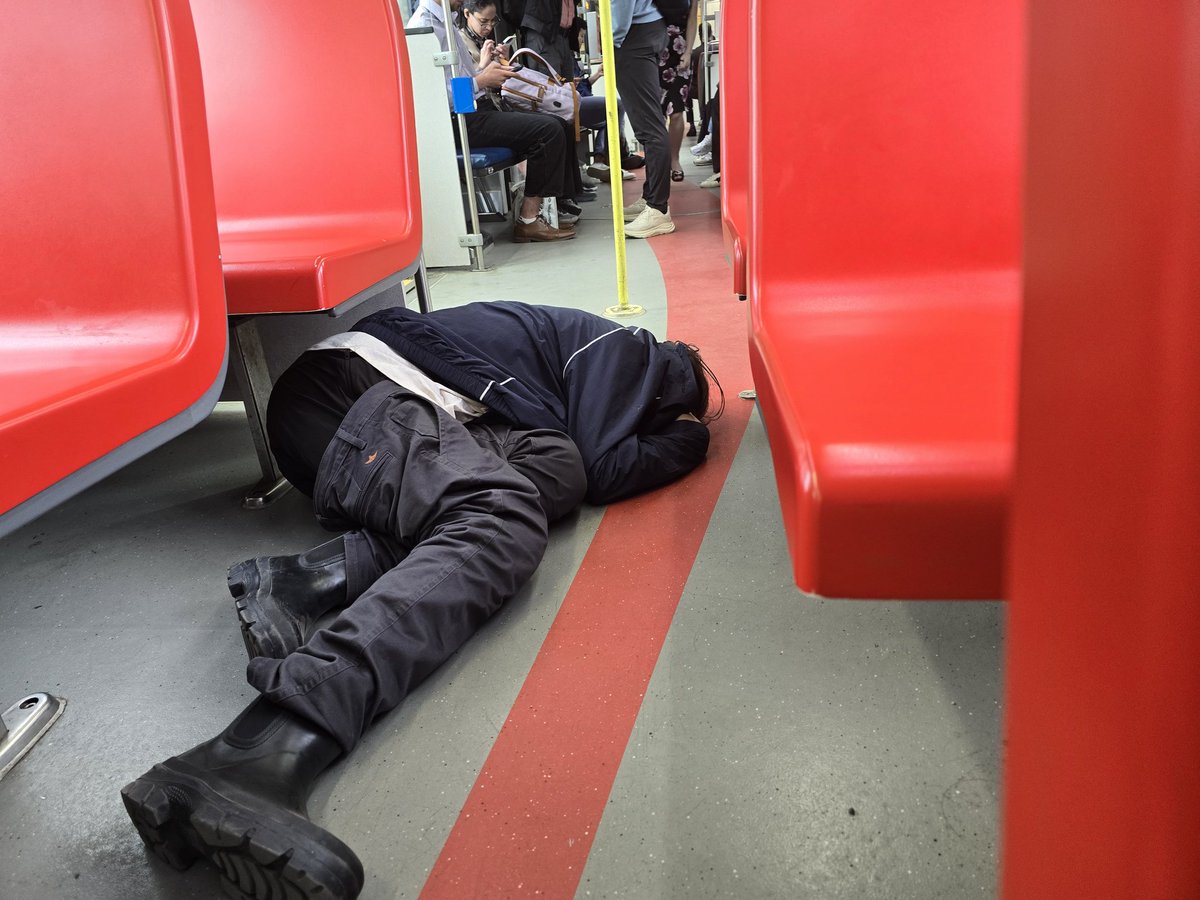 Zokambaa's tweet photo. @calgarytransit Oh by the way mr junkie on 2256 heading to 69th is on the floor https://t.co/RbYAizokzO