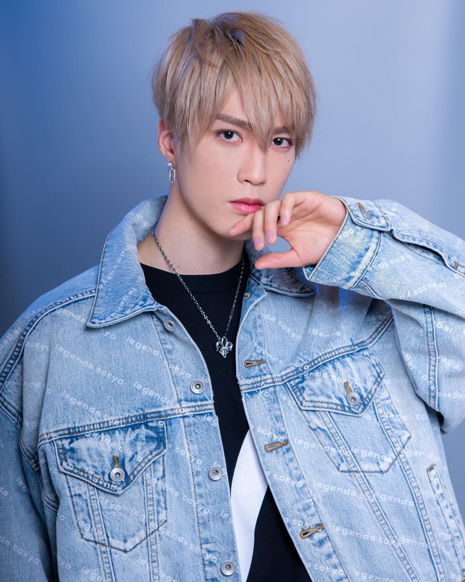 an20190131st's tweet photo. クズホスト
クズヤンキー
クズリープ野郎
クズ弁護士

クズを極めし推し https://t.co/en24o7Rhmz