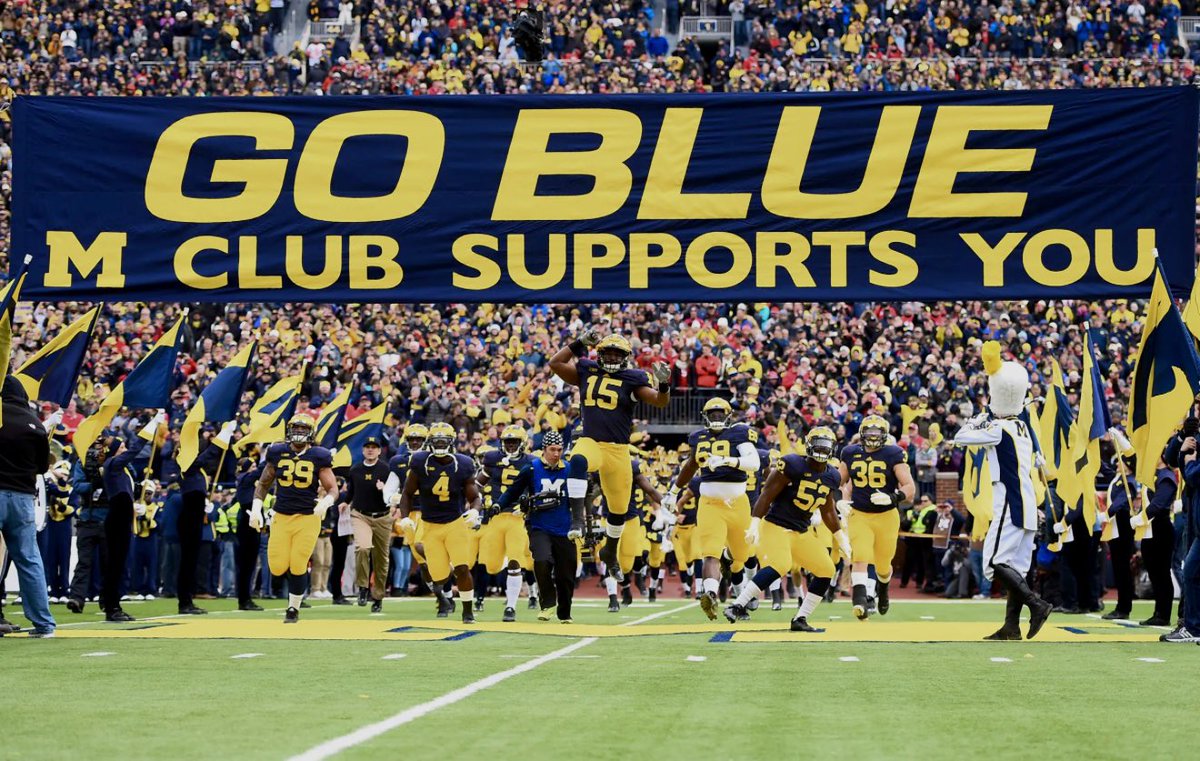 Cale_britt6's tweet photo. After a great conversation with @alexwutangham I am blessed to have been offered by @UMichFootball #GoBlue https://t.co/bVQTT9iLGx