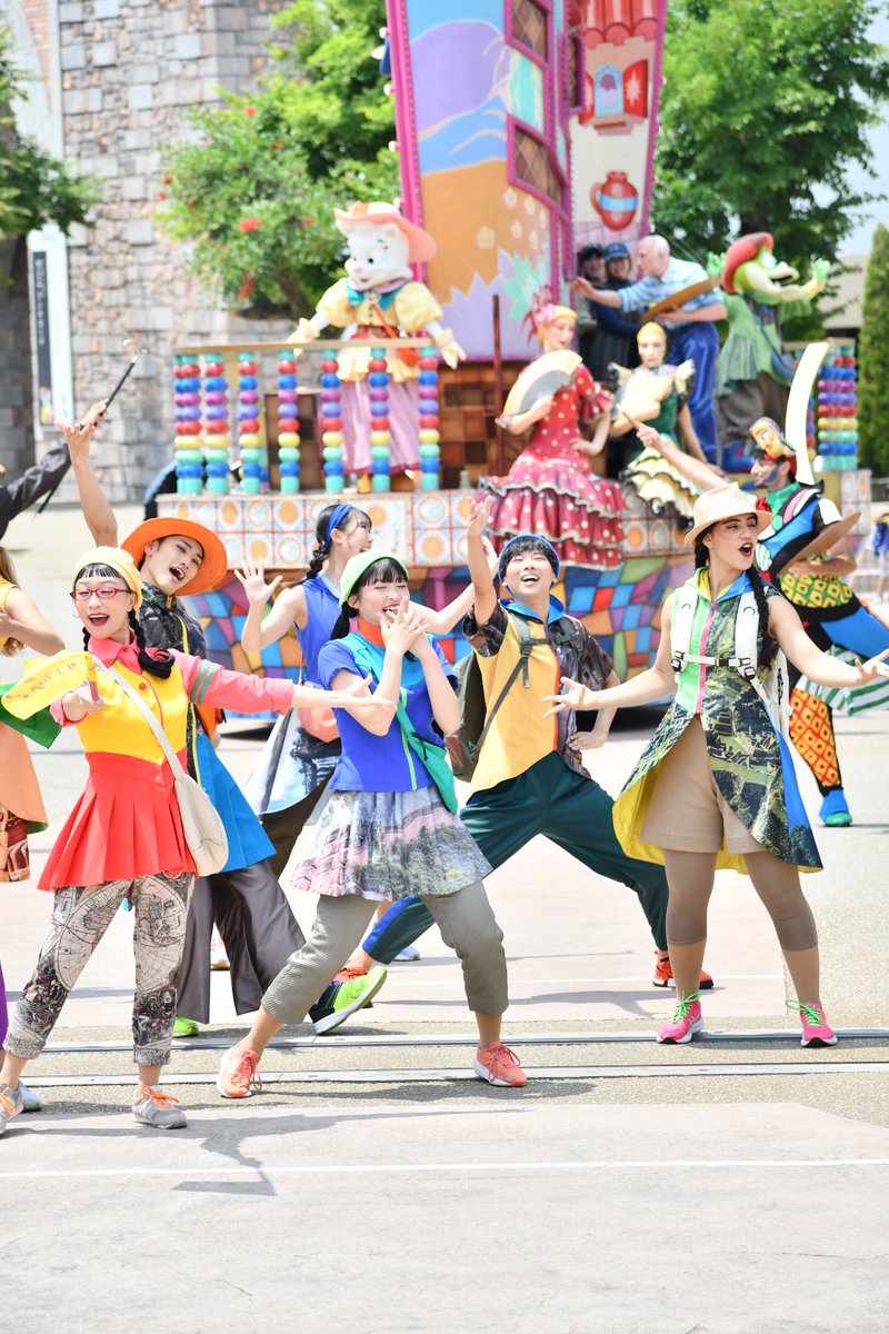 ari_usj's tweet photo. パルケ

いまだにパレードの動きが全く分からず……今回は先頭フロートあたりずっとウロウロ

いやこうして特定の人見ようって決めて見てみるとアデランテは見やすかったなとしみじみ思う。
あっても左右交代くらいやったもん😂 https://t.co/yyZQwx8mfj