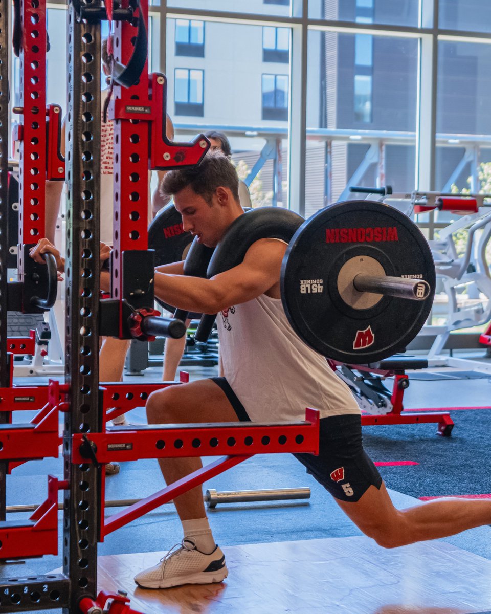 BadgerMBB's tweet photo. Back to work 💪 https://t.co/U0tezt3zUm