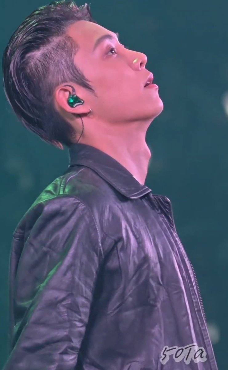 kelongsotan's tweet photo. w.. waw https://t.co/6tkLrPjvcy