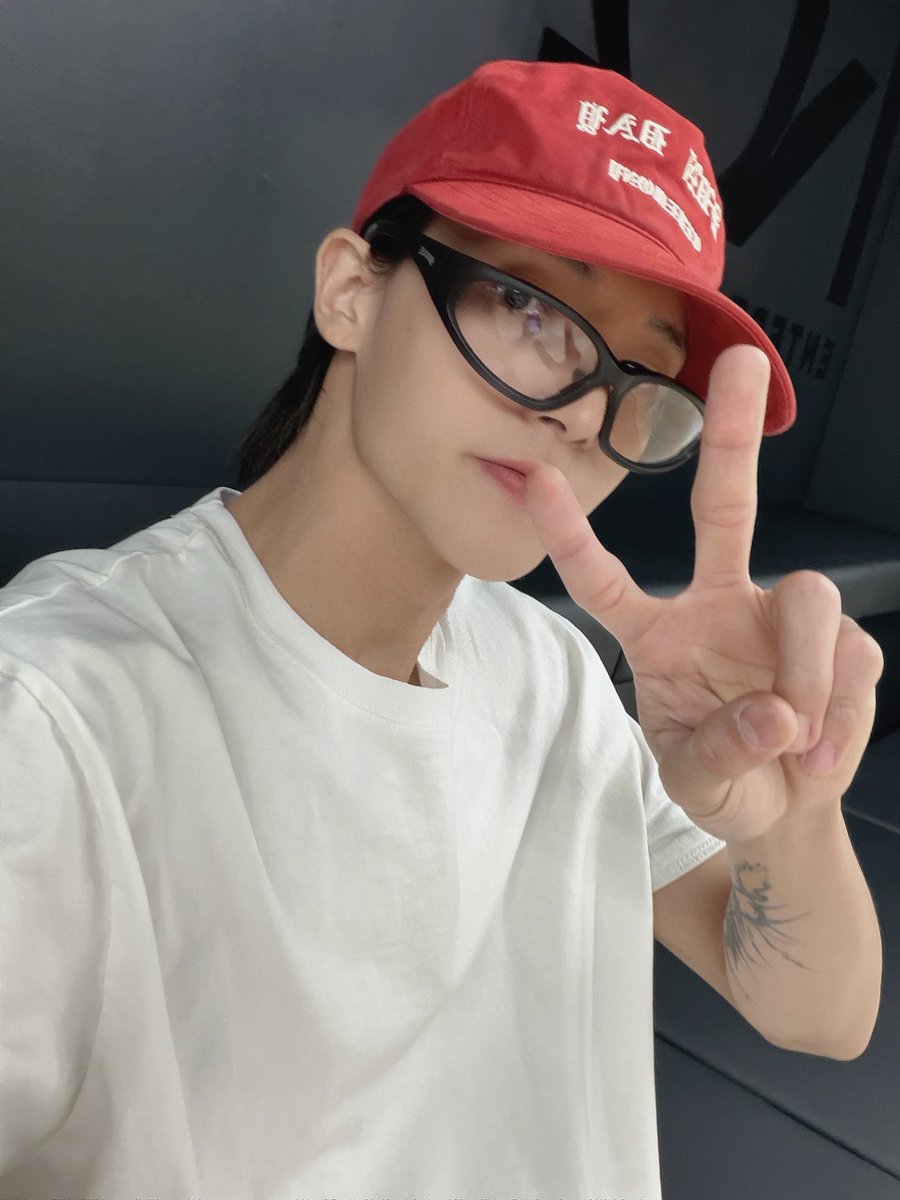 PStrictLand_PT's tweet photo. FOTOS • 150626

Wooyoung enviou no fr0mm!

Ⓐ. https://t.co/BYaNuBS8uJ