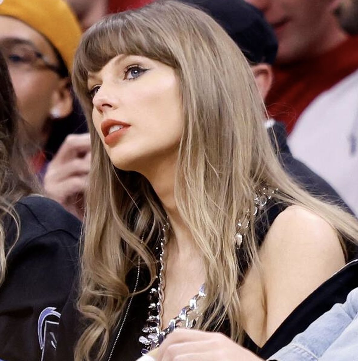 moonlithoax's tweet photo. taylor swift https://t.co/DjC5YZlFyS