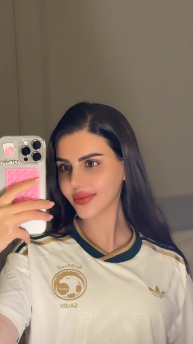 Bee_aash's tweet photo. الله الله يا منتخبنا 
إن شاء الله تحقق أملنا 
نسأل الله التوفيق للمنتخب السعودي 🇸🇦💚🤍

#كاس_العالم_٢٠٢٦ 
#المنتخب_السعودي 
#السعوديه_الأوروغواي https://t.co/9lJHLdTHYr