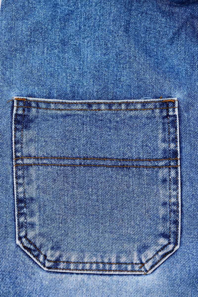StevePaulLauras's tweet photo. Just finished my upcycled denim tote bag – turned old jeans into a practical, stylish carryall with only scissors and thread! So satisfying to make something new from what was once unused. https://t.co/idjyr2EZej