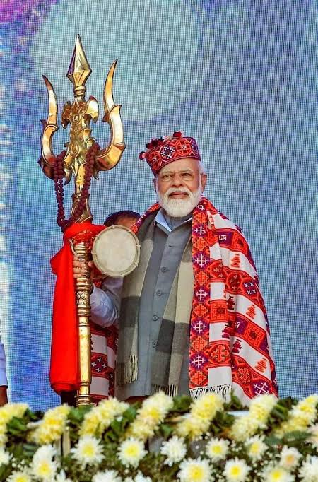 BavalBro's tweet photo. @khanumarfa 1.Hindi 2.Modi 3.RSS 👇
Are so sharp pointed 🔱 that it hurts these crazy anti national bastards like anythig 🤣
#Trimurti 🚩🚩🚩🇮🇳🔥 https://t.co/AsQRNhOdmH
