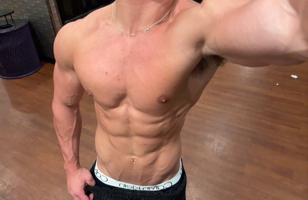 AlphaMusclewor's tweet photo. Such a muscle stud 🤑

@spoiledjuicebx https://t.co/4YgHhCCTdf