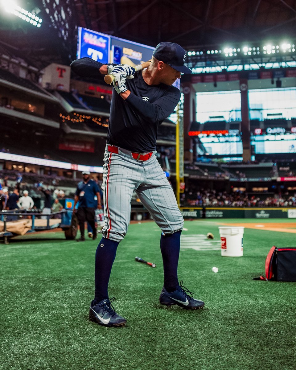 Twins's tweet photo. Kyler's ready to make his debut! https://t.co/9pqQQs5czA
