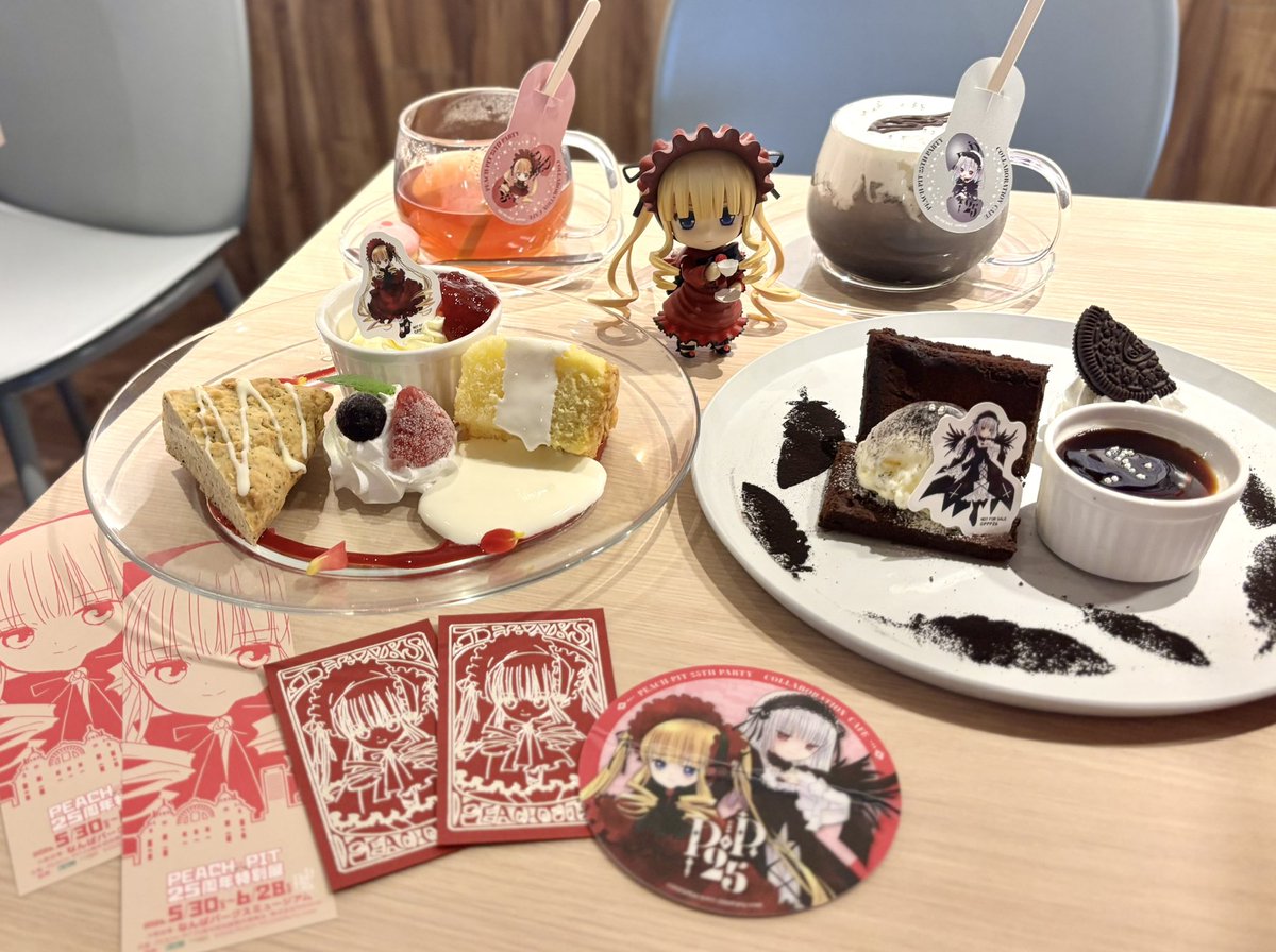 doll__ssr's tweet photo. 私のドール沼のきっかけはローゼンメイデン🌹
展示会とコラボカフェに行きました~❤︎゛
DOLKの真紅ちゃん当たりますように…🙏🏻 https://t.co/ck7wSNnIJT
