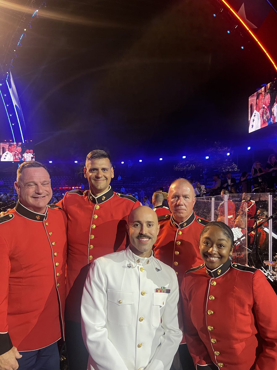 hdotannah's tweet photo. So grateful to have performed for UFC 250 https://t.co/WXYy8V0WbV