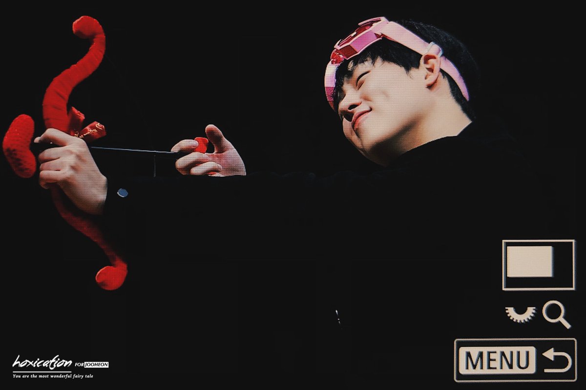 babebldo's tweet photo. 뷰티입꼬리모닝 https://t.co/rPn2PFXZKY