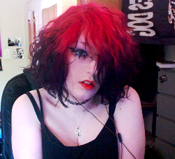 kat_moder_'s tweet photo. dumb discord faggot needs haircut BUT it's freshly dyed https://t.co/1qTynHWnBy