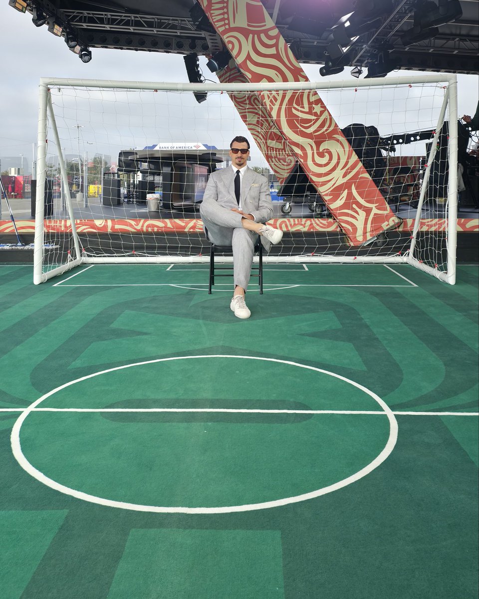 Zlatan Ibrahimović tweet media