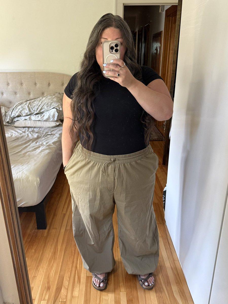 Send2Knox's tweet photo. feeling very “call me, beep me, if you wanna reach me” today

(the only way to reach me is by sending btw) https://t.co/ltPyXvfbkM