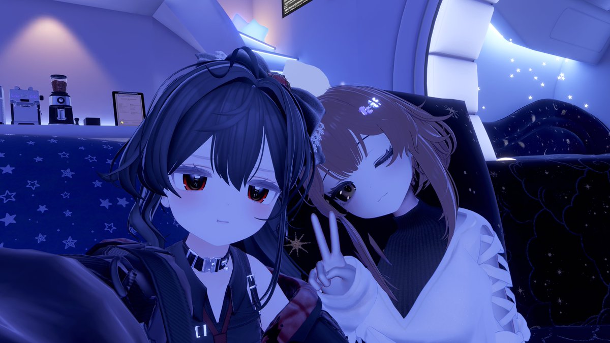 VrcDash's tweet photo. 今日はフレンドも戻ってきて充実したVRCだった
月曜日の朝はホントに誰も居ないから暇なんだよな https://t.co/mP88nsVDvQ