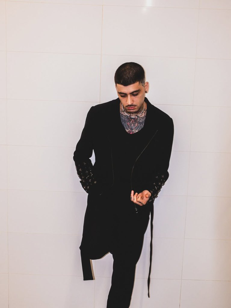 ZaynReport's tweet photo. Zayn via Instagram - “MONTERREY!!! What an insane welcome back to Mexico!! Thank you for a night l'll remember for life" https://t.co/sNw7RglxpF