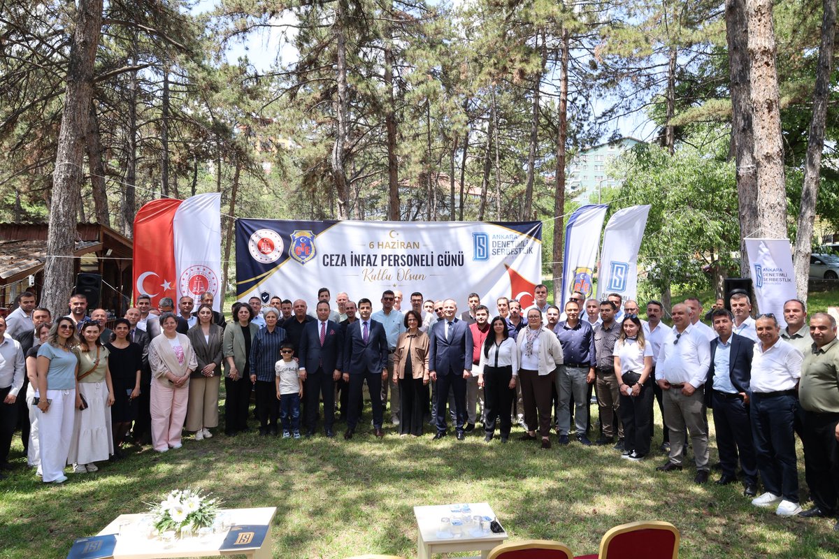dsdb_yasinaydin's tweet photo. Ceza infaz personeli günümüz kutlu olsun. https://t.co/CXRz73BEwN