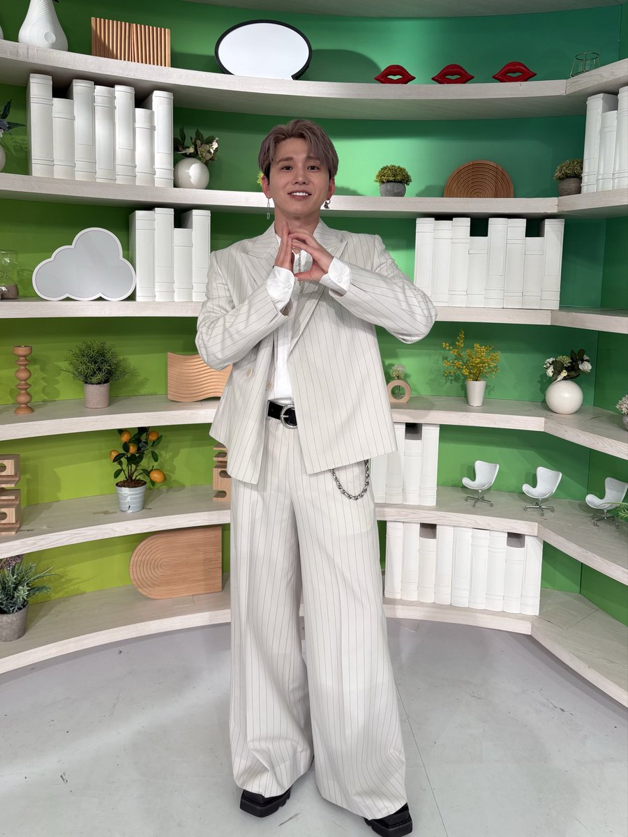 ntv_DayDay's tweet photo. ＼6/16(火)の #DayDay.🌱／

曜日メンバー🌟
﹉﹉﹉﹉﹉﹉﹉
🎲#花村想太 さん (Da-iCE)
@Da_iCE_SOTA 
@Da_iCE_STAFF #Da_iCE

@ntv_dayday をフォローして
感想コメントをお寄せください！💬 https://t.co/TQ8QPFeq8y