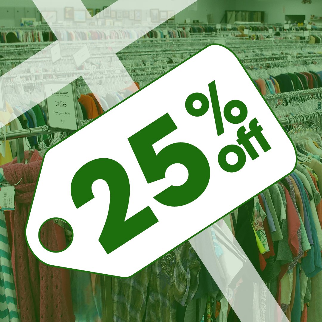 StoreRapha's tweet photo. This week's discount tag colors are:
25% off - green
50% off - blue
80% off - orange https://t.co/eXCo0fpIT9