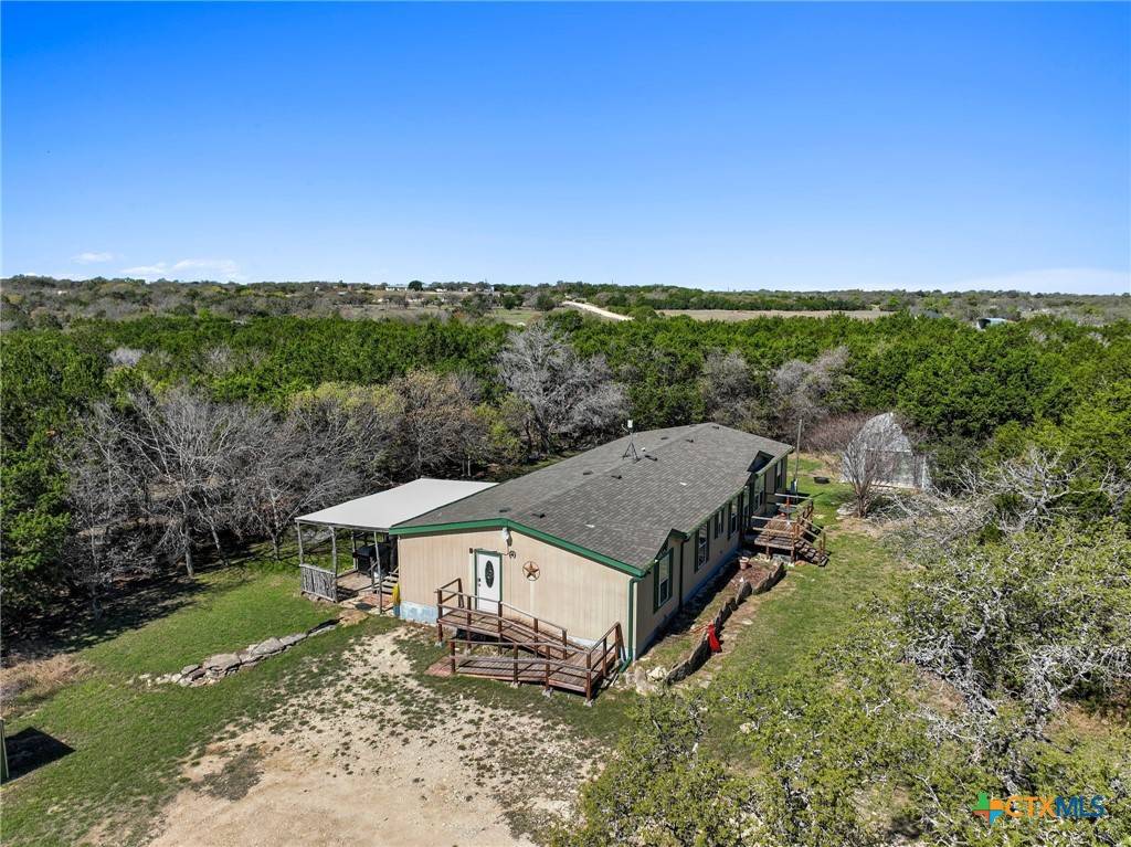 SHardenRealty's tweet photo. 🚨 NOW $675,000! 12 acres with a 2,432 SF Palm Harbor home, private well, workshop, bonus room, RV hookup, wildlife, and room to roam. Country living near Fort Hood with value that's hard to replace! 🏡🌅 #TexasAcreage #KilleenTX #CentralTexasRealEstate #LandForSaleTexas https://t.co/JlbrUuo0bf