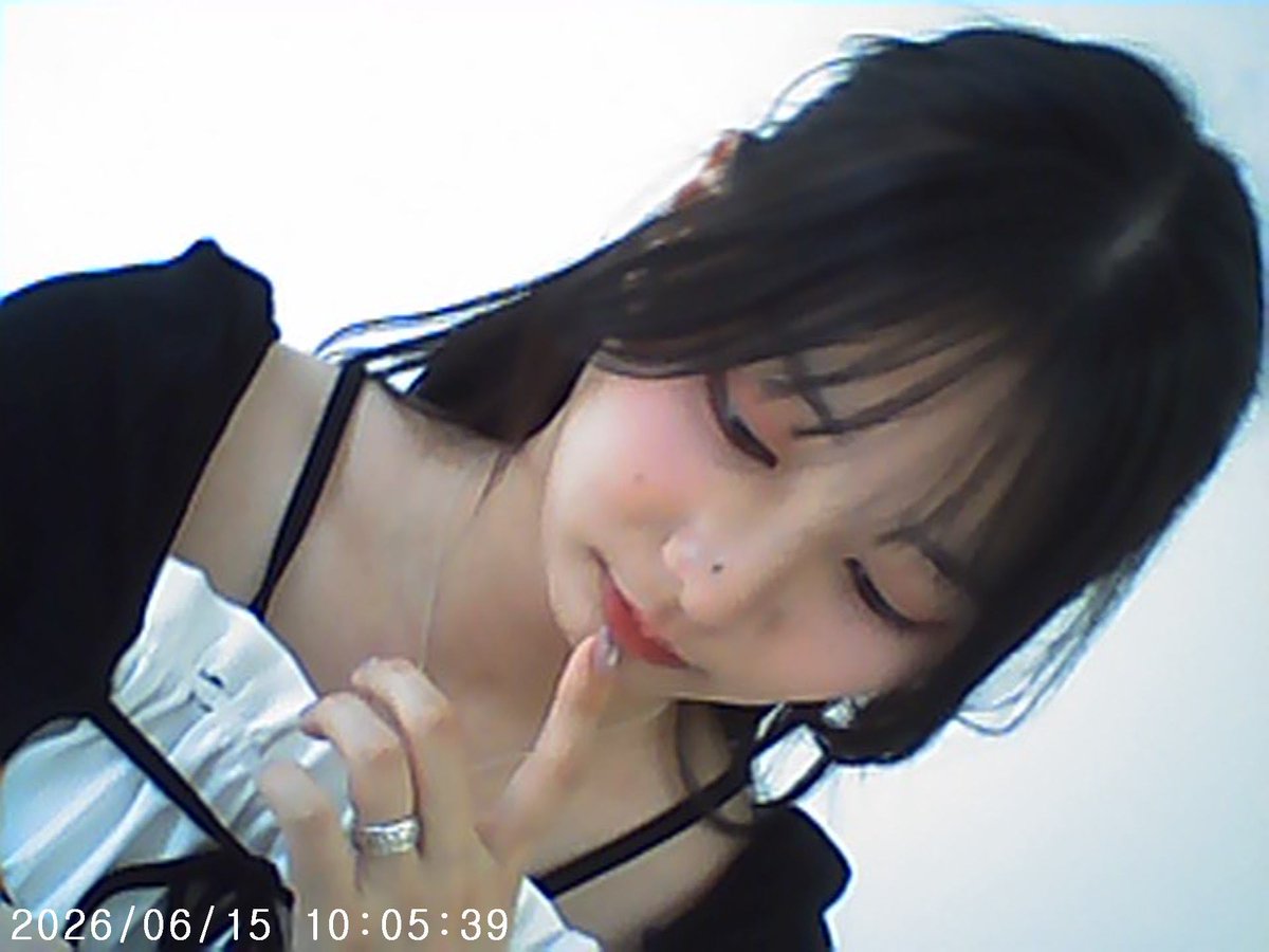 지구 tweet media