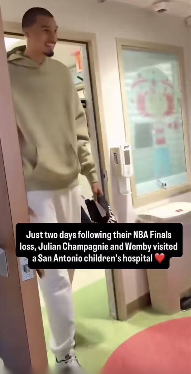 notmoosenba's tweet photo. His PR team saw everyone realize he’s lowkey an egotistical asshole so they pulled out Ol’ reliable https://t.co/hlrD3oHIRA