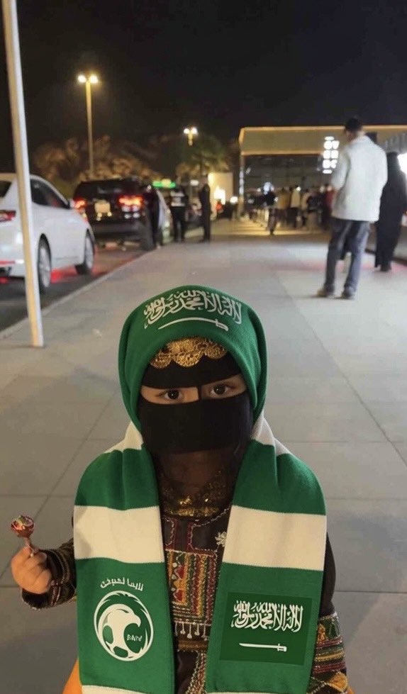 Classic_8_'s tweet photo. 💚💚 https://t.co/swGNXCx36k