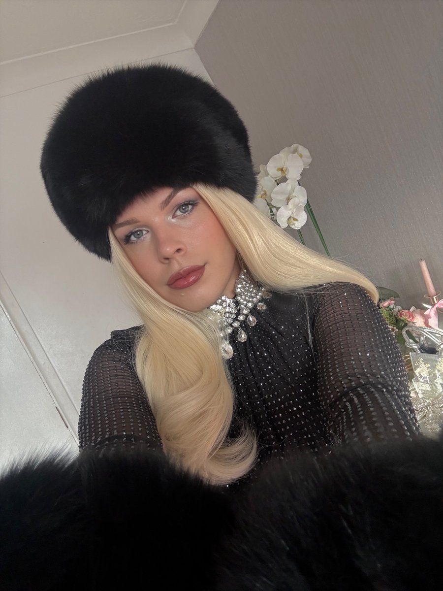 cruelfurgoddess's tweet photo. You’re my ATM 💸💎👅💕 https://t.co/AkHR0tjx3y