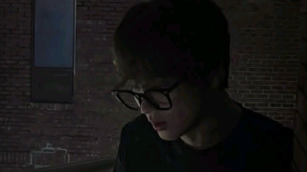 dreamiesav's tweet photo. a #markhyuck / #mahae au

donghyuck is semi-twitter famous and here comes mark with his first tweet being a hit … and yes… he is bitter about it https://t.co/eVjbvCCVh3