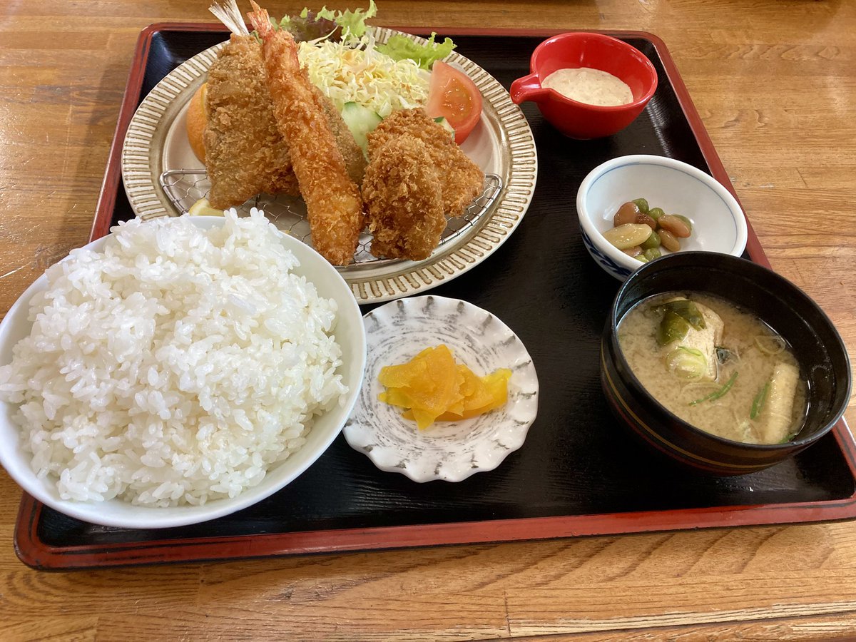 シーサーとコラボ tweet media