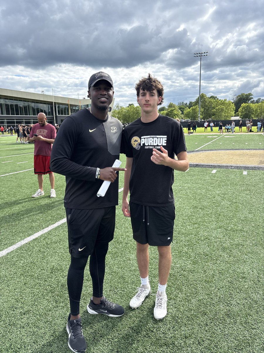 corey_kahn18's tweet photo. Had a great workout and camp with @BoilerFootball . I learned a lot and I am excited to keep building connections. @Coach__Lal @Coach_Odom @Coach_Henson @CoachTVJ @codesportsgroup @RecruitTheNest @_iNEEDit_ https://t.co/gzrjspvhJ1