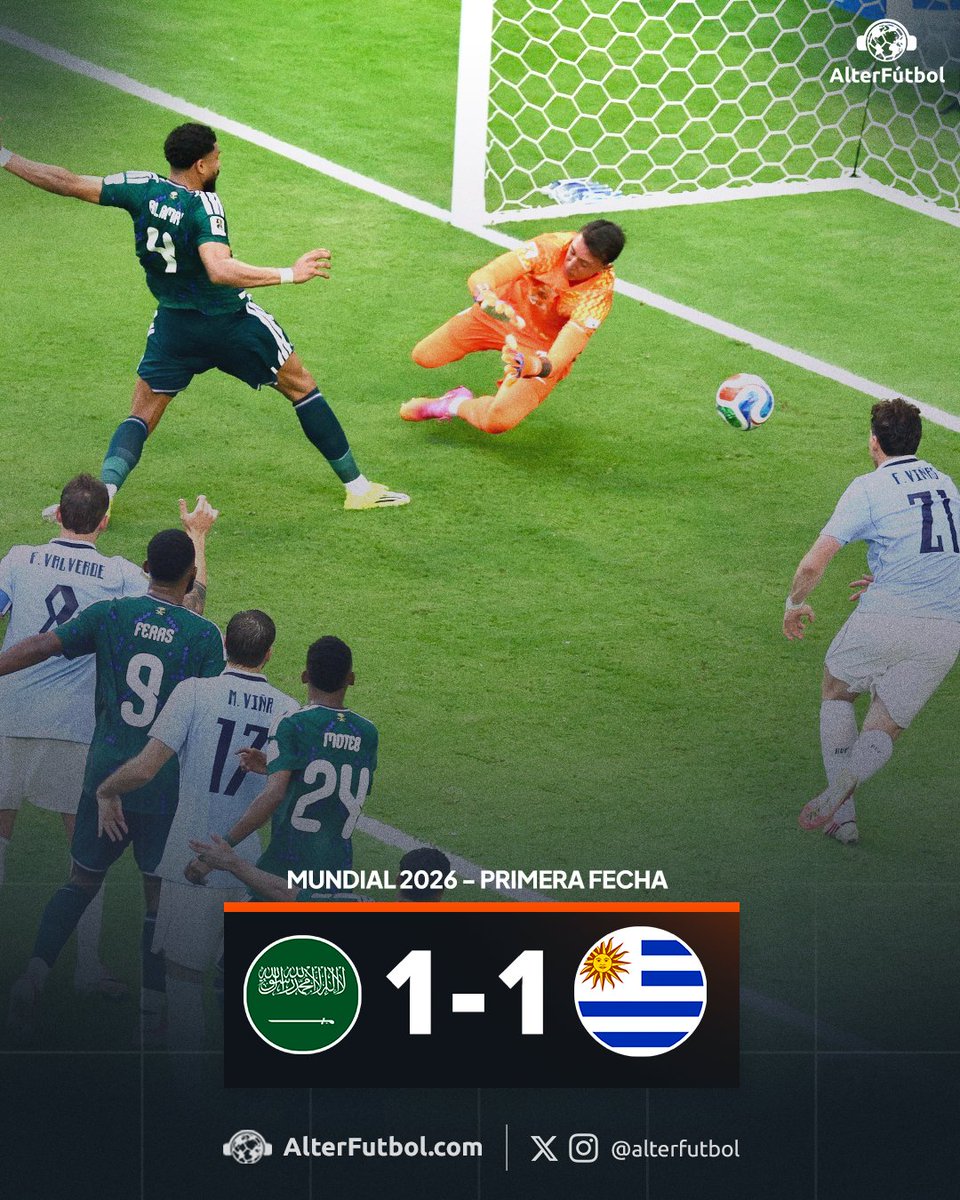 nahuelzn's tweet photo. 15 de junio: Oficialmente el Día del Fútbol Exótico.

Decrétese y archívese. Hay lugar para todos en este tren maravilloso. https://t.co/NQeJX3DBir