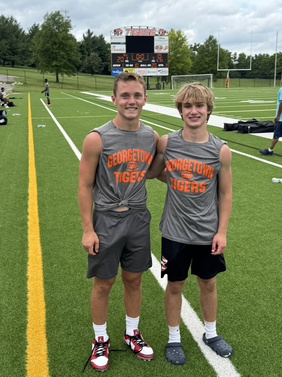 noahmartin10_'s tweet photo. Had a great time learning and competing at Georgetown College camp yesterday!! @centurions_fb @Gtown_Football @JohnPerin @CoachDuncan39 @CoachKellerGC @AaronSoete https://t.co/cfDGAGdVee