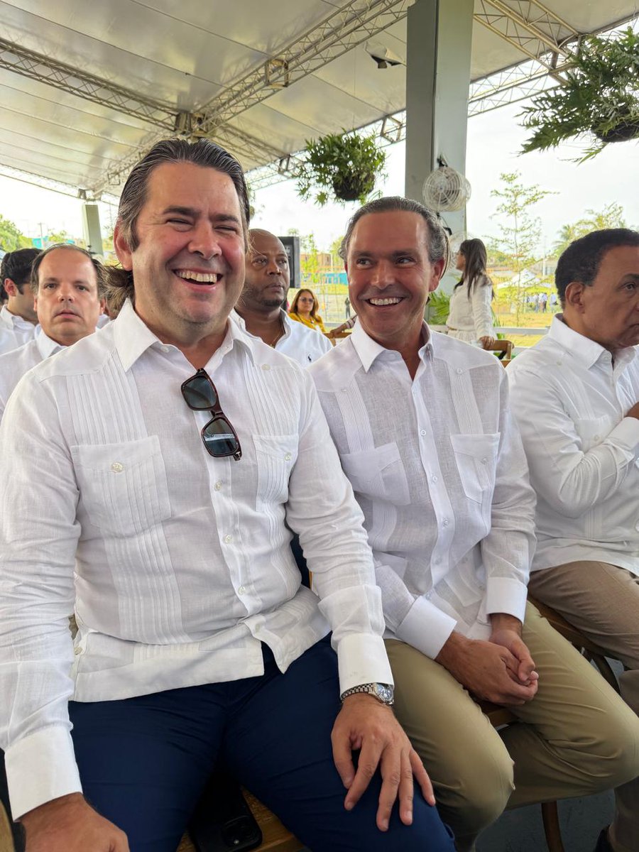 AIEHaina's tweet photo. Nuestro presidente, @juantomasdiazi, participó en la inauguración del Parque Urbano de Haina junto a @rodolfopaliza, miembro de nuestra Junta Directiva, reafirmando el compromiso de AIEHaina con el desarrollo y bienestar de nuestra comunidad. https://t.co/U4HFE6it8r