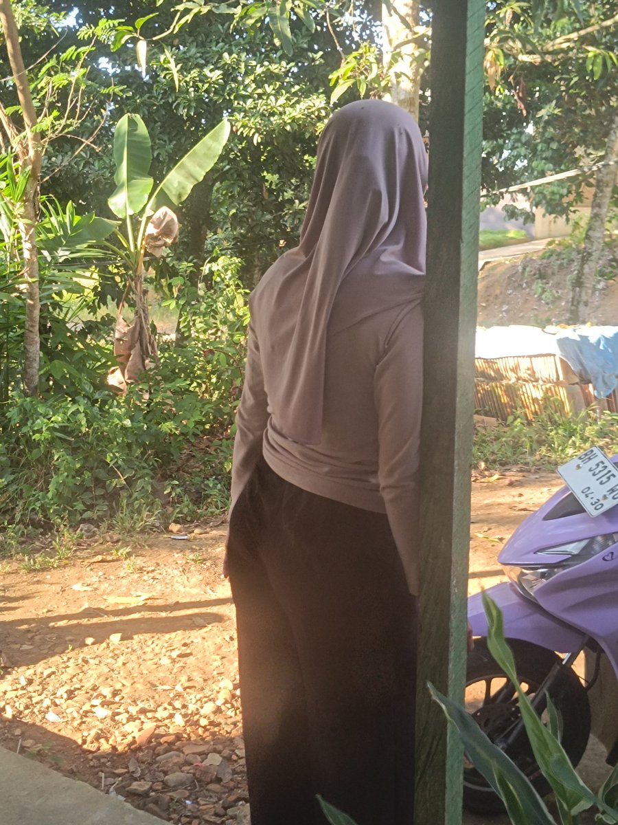jilbabsange_1's tweet photo. Ahhhh buk yekti. Buat sange klo ia dateng 
 #crotinfoto #crotttttttaahhhhh
#crotin #crotinmuka #pejuhinmuka
#pejuhinfoto #pejuhin #PejuhinChallenge #cumtributes
#stw #binorsange #hijabcrot
#hijabhot #sangeberatt
#SANGE_AAAAAAAAAAAAAAH https://t.co/cIqzAX06Cz