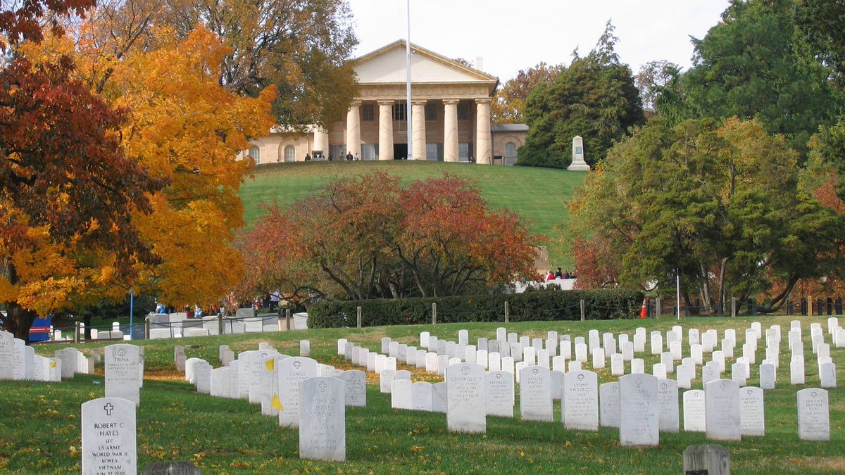 EchoesofWarYT's tweet photo. On this day in 1864, the US government turned a Confederate general's front yard into a graveyard, and the cruelty was the point. The land belonged to Robert E. Lee's family through his wife, a descendant of Martha Washington. Quartermaster General Montgomery Meigs, furious at Lee for the war, deliberately ordered Union dead buried right up against the mansion so the family could never comfortably return. It worked. They never lived there again. Today more than 400,000 American service members rest at Arlington National Cemetery, on the grounds of the home of the man who fought against them. Few acts of spite in history aged into something so sacred.