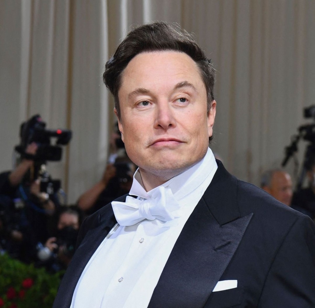 EstebanNeder's tweet photo. @elonmusk ¿Tú crees que soy un bot? Un bot no escribe lo que yo escribo. Soy real. Soy gente. Soy de YAHWEH y te digo lo que de nadie oyes. Caerás aunque no lo creas, ya que eres incrédulo. Lo mismo pasará e irás a tormento eterno. No tienes pelotas ni verdad ni vida. Solo dinero https://t.co/t8YNltuWr4