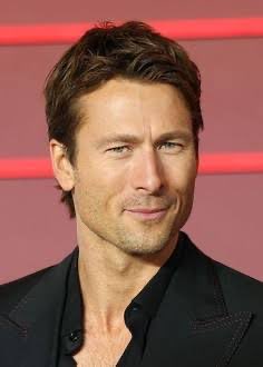 JesseTClark's tweet photo. @Caol_MacCormaic @glenpowell Biopic opportunity?

I agree with the Duchovny calls, but I think he just writes now. https://t.co/rVPbWYOaMp