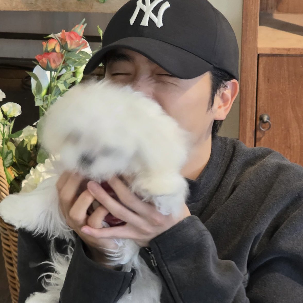 rhkdwb__'s tweet photo. 손 진짜 짜증나니까 나가라 적폐아웃 https://t.co/9KOaXeiQjn